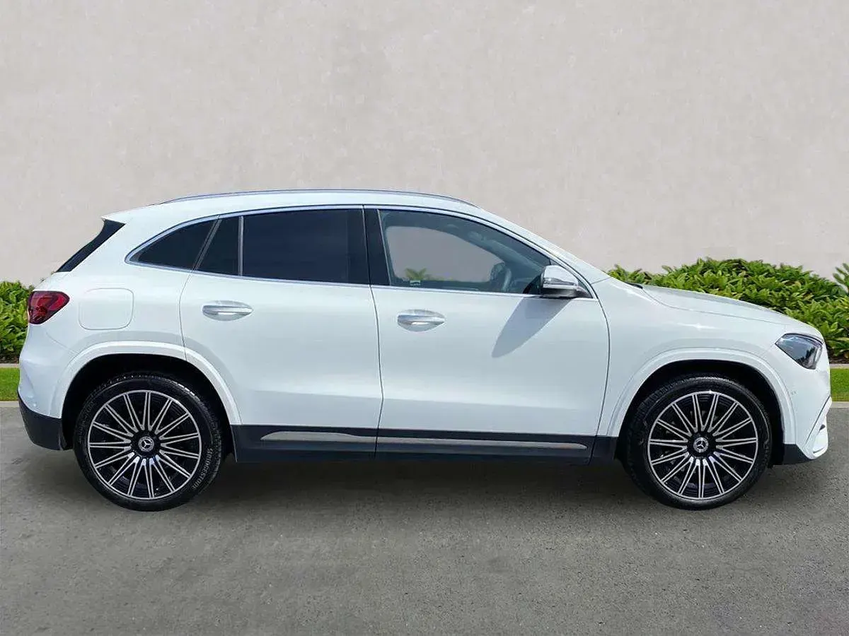 Used Mercedes GLA250 AMG Line Premium 2025 White SUV