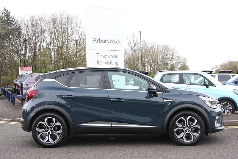 Used Renault Captur Techno 143 HP (105 kW) 2023 Other SUV