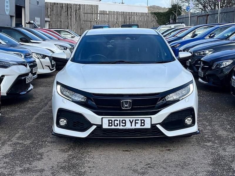 Used Honda Civic Sport 182 HP (133 kW) 2019 White Hatchback