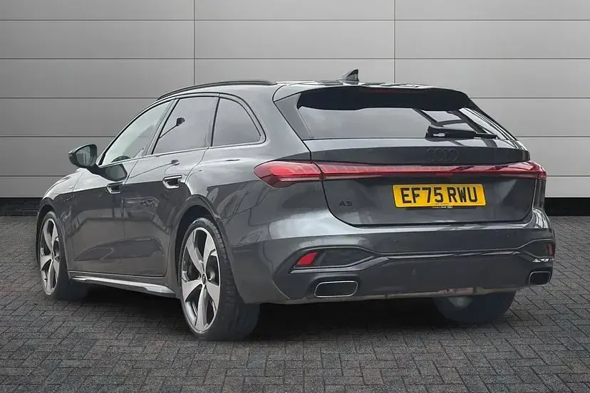 Used Audi A5 Advanced 150 HP (110 kW) 2025 Grey Estate