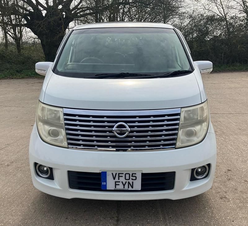 Used Nissan Elgrand 2020 White MPV