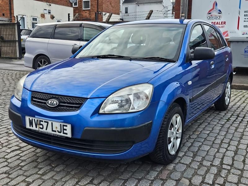Used Kia Rio 97 HP (71 kW) 2007 Blue Hatchback