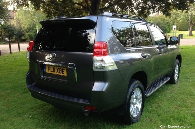 Used Toyota Land Cruiser 190 HP (139 kW) 2011 SUV