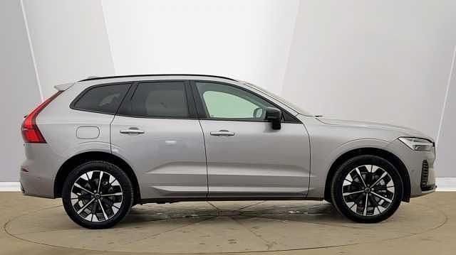 Used Volvo XC60 Ultra 449 HP (330 kW) 2025 Silver SUV