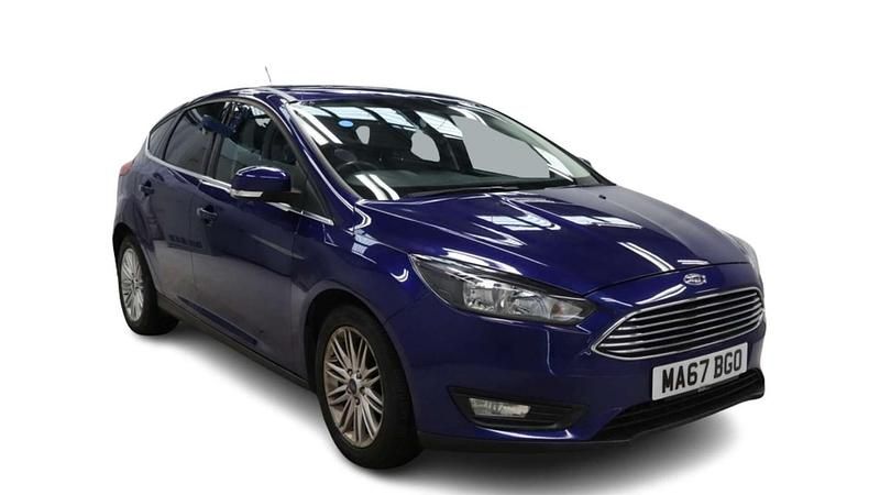 Used Ford Focus Zetec 120 HP (88 kW) 2017 Blue Hatchback