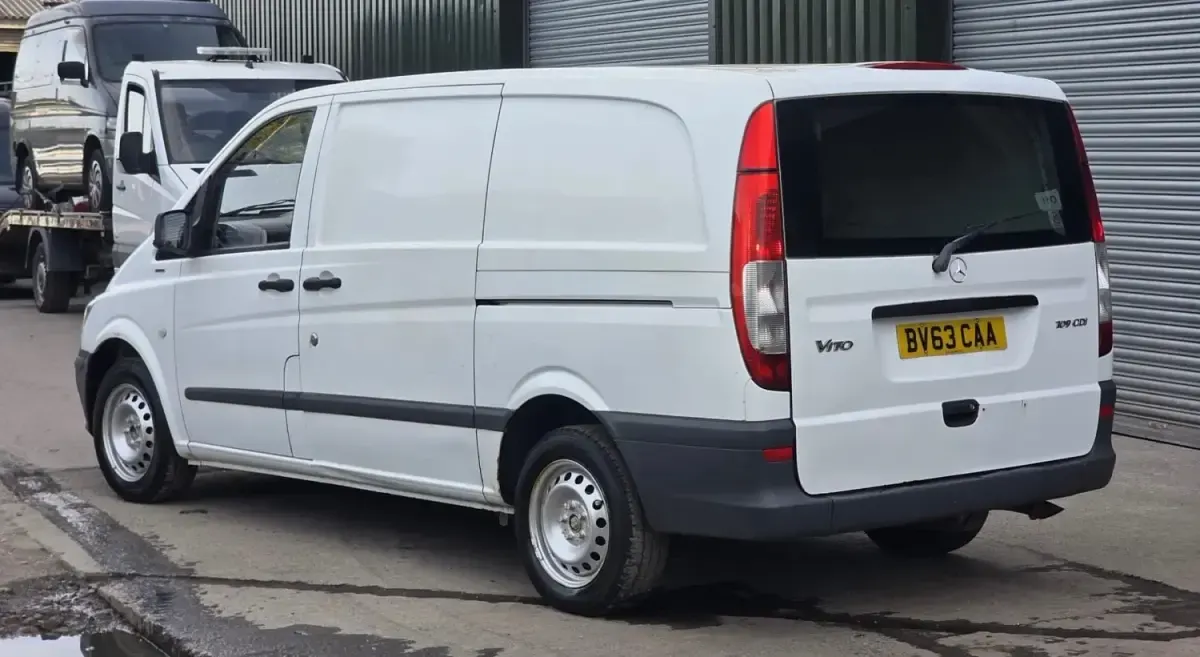 Usado Mercedes Vito 2013 Branco Van