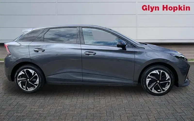 Used MG MG4 EV Trophy 150 kW (204 HP) 2025 Hatchback