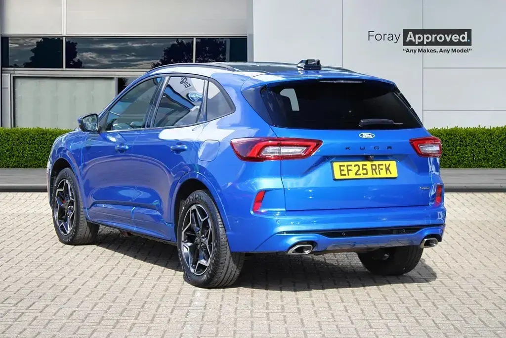 Second-hand Ford Kuga ST-Line X 183 CP (134 kW) 2025 Albastru SUV