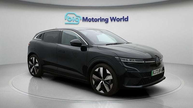 Used Renault Megane E-Tech Techno 160 kW (218 HP) 2023 Black Hatchback