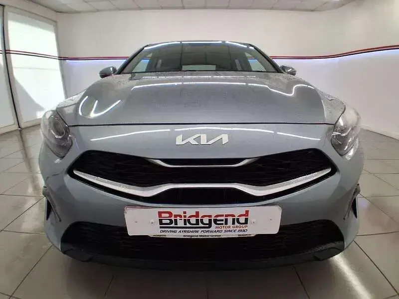 Used Kia Ceed 158 HP (116 kW) 2022 Silver Hatchback