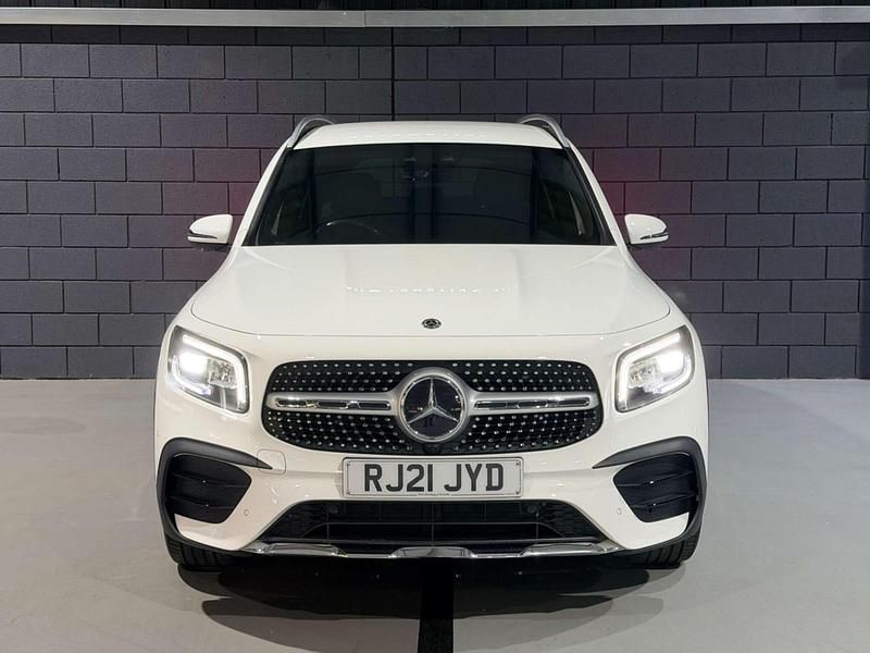 Used Mercedes GLB220 AMG Line Premium 190 HP (139 kW) 2021 White SUV