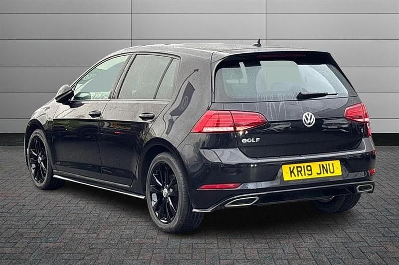 Used VW Golf VII R-line 150 HP (110 kW) 2019 Black Hatchback