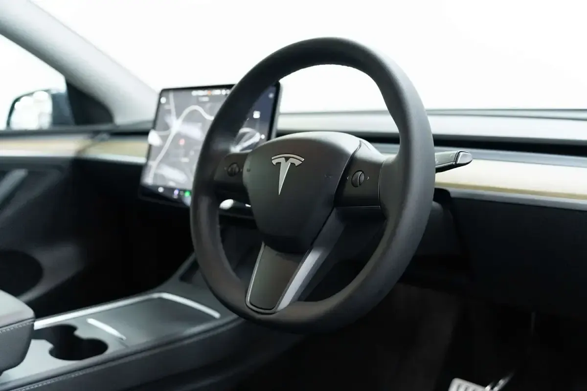 Used Tesla Model Y Performance 392 kW (534 HP) 2023 Grey SUV