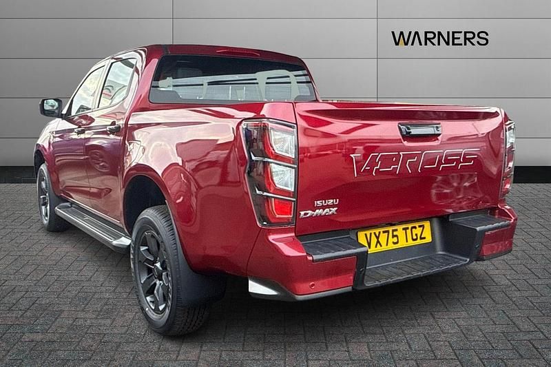 New Isuzu D-Max 162 HP (119 kW) 2025 Red Pickup