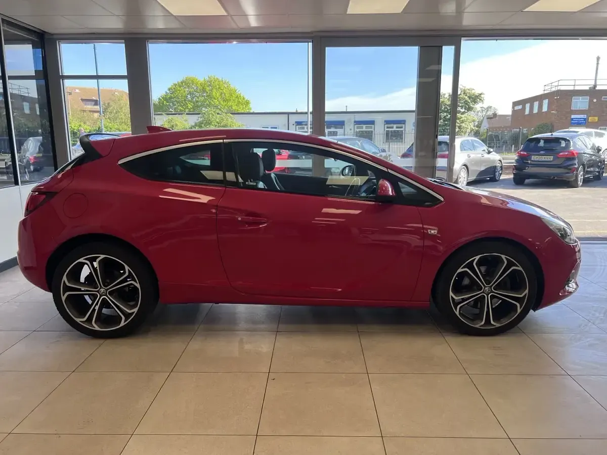 Used Vauxhall Astra GTC Edition 2017 Red Hatchback