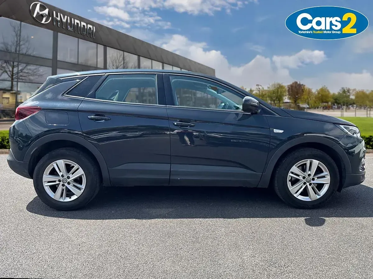 Used Vauxhall Grandland X 130 HP (95 kW) 2019 Grey SUV