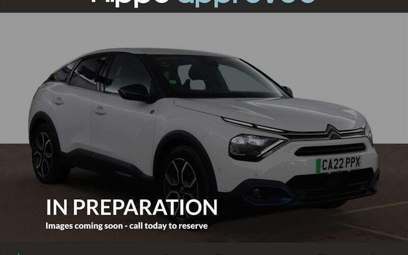 Used 2022 Citroën e-C4 Shine Hatchback | £11,555 (A bit pricey) - Image 1/4