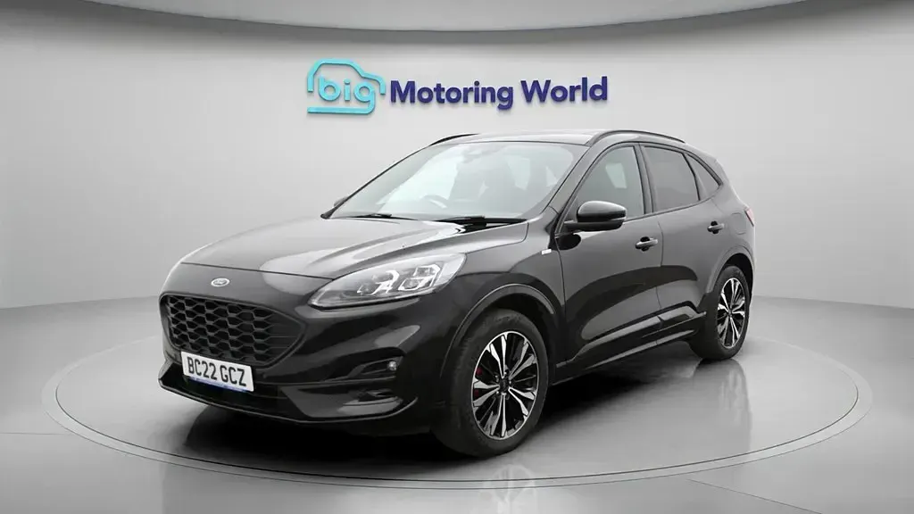 Begagnad Ford Kuga ST-Line X 190 HK (139 kW) 2022 Svart SUV