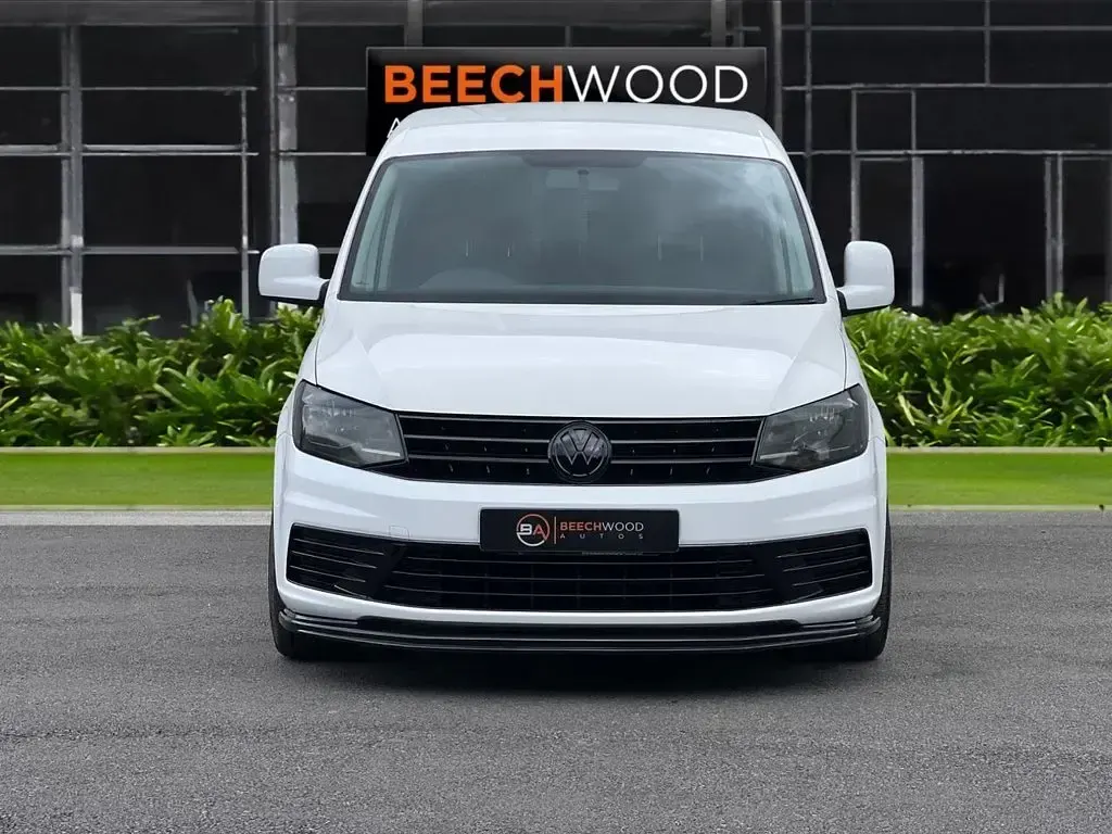 Used VW Caddy Startline 102 HP (75 kW) 2016 White MPV