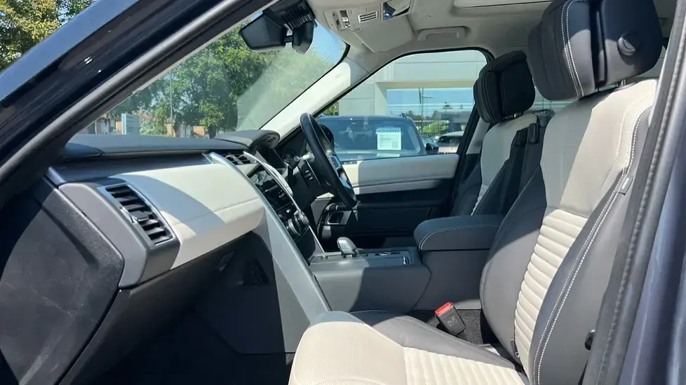 Used Land Rover Discovery HSE Dynamic 350 HP (257 kW) 2025 Blue SUV