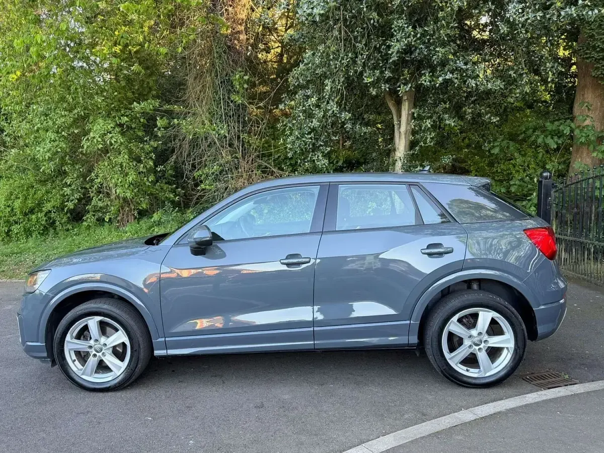 Used Audi Q2 Sport 116 HP (85 kW) 2020 Grey SUV