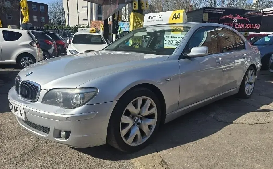 Used BMW 730 Sport Line 231 HP (169 kW) 2007 Silver Sedan