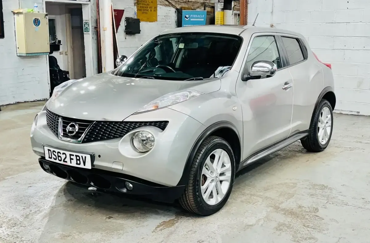 Used Nissan Juke Acenta 117 HP (86 kW) 2013 Silver SUV