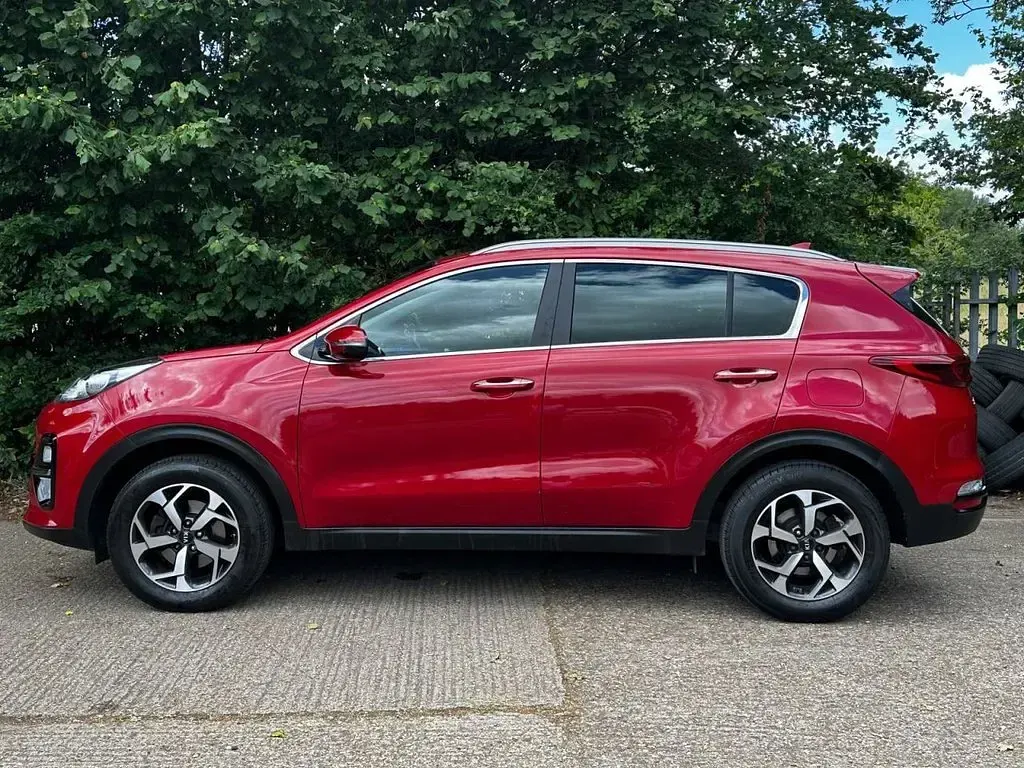 Used Kia Sportage 130 HP (95 kW) 2019 Red SUV