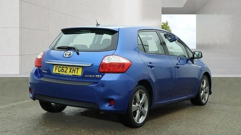 Used Toyota Auris Hybrid T4 2012 Blue Hatchback