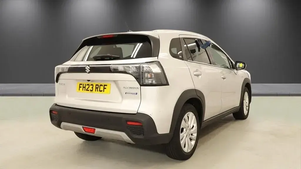 Used Suzuki SX4 S-Cross 129 HP (94 kW) 2023 Silver SUV