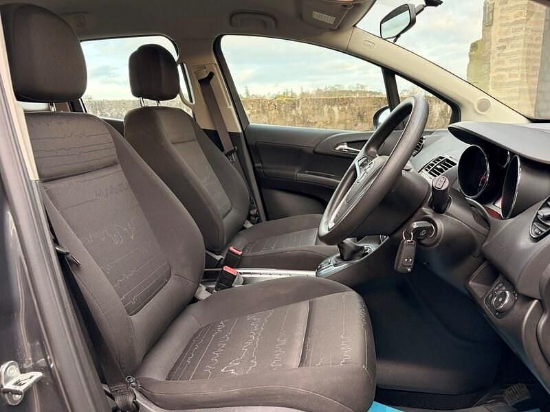 Used Vauxhall Meriva 99 HP (72 kW) 2011 Grey MPV
