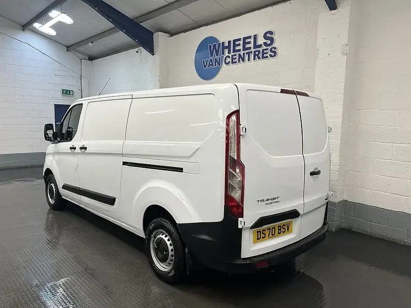 Used Ford Transit Custom 130 HP (95 kW) 2020 White Van