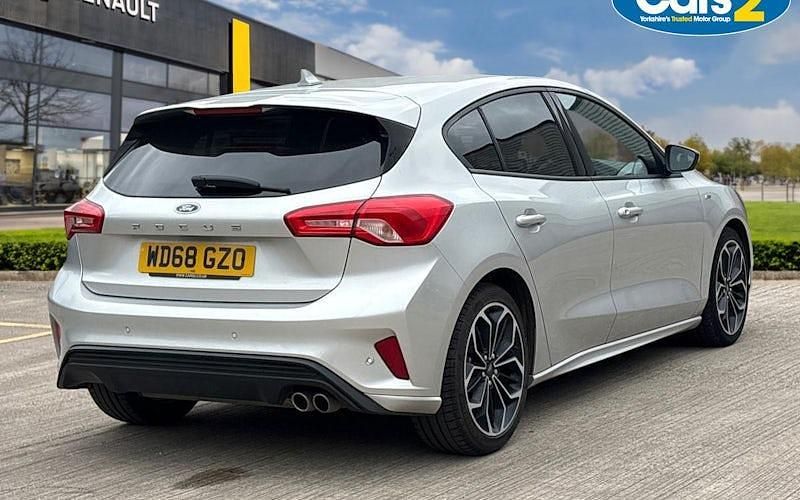 Used Ford Focus ST-Line X 125 HP (91 kW) 2019 Silver Hatchback