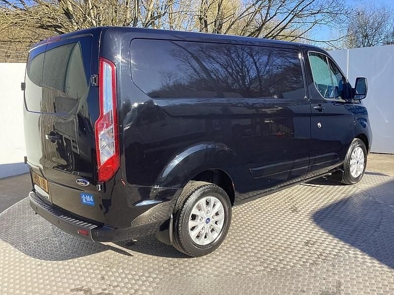 Used Ford Transit Custom Limited 130 HP (95 kW) 2022 Black Van