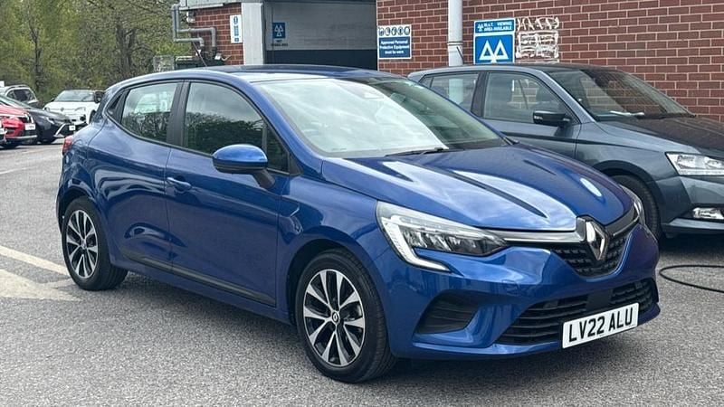 Used Renault Clio V Iconic 140 HP (102 kW) 2022 Blue  Hatchback