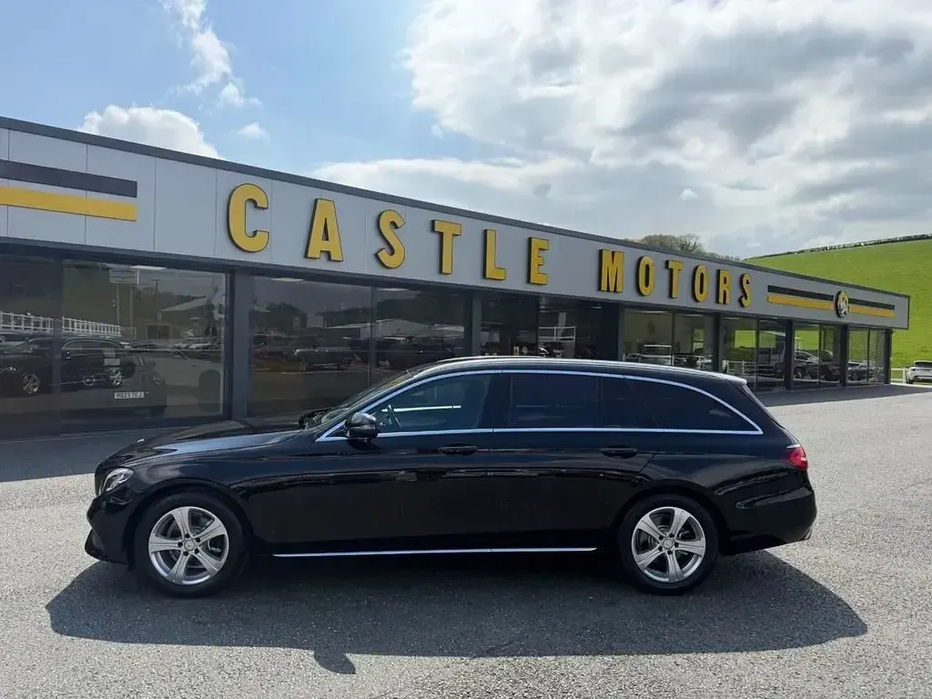 Begagnad Mercedes E220 SE 194 HK (142 kW) 2017 Svart Kombi