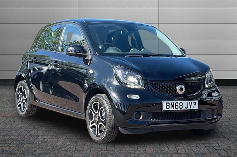 Used Smart ForFour Premium 71 HP (52 kW) 2018 Black Hatchback