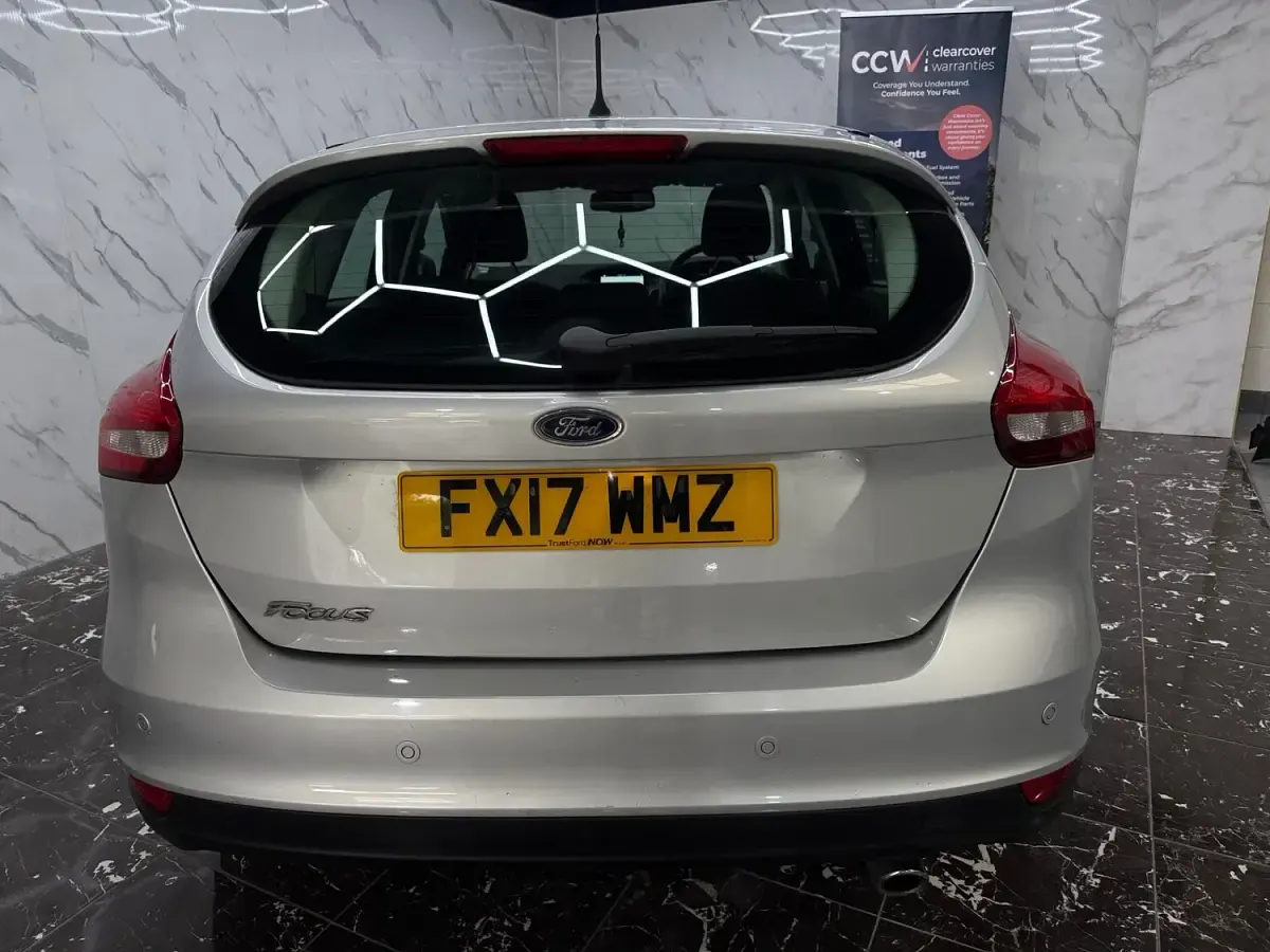 Used Ford Focus Titanium 150 HP (110 kW) 2017 Silver Hatchback