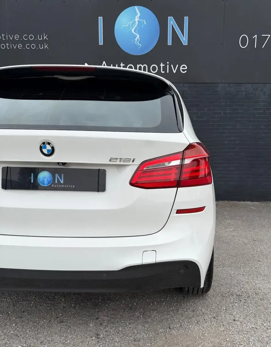 Used BMW 218 M Sport 2015 White Hatchback