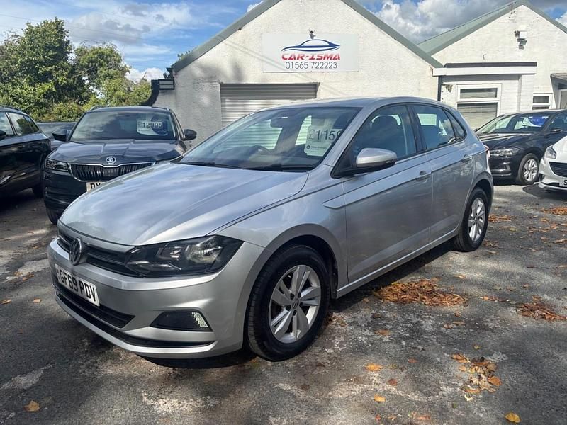 Used VW Polo SE 95 HP (69 kW) 2019 Silver Hatchback
