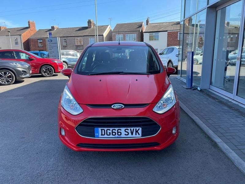 Używany Ford B-MAX Zetec 90 KM (66 kW) 2016 Czerwony Minivan