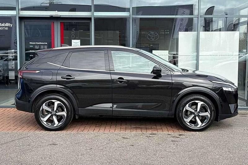 Used Nissan Qashqai N-Connecta 138 HP (101 kW) 2023 Black SUV