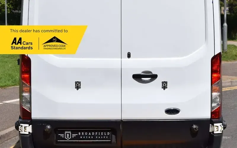 Used Ford Transit 131 HP (96 kW) 2018 White Van