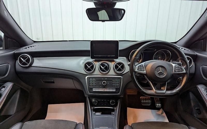 Used Mercedes CLA180 AMG line 122 HP (89 kW) 2017 Sedan