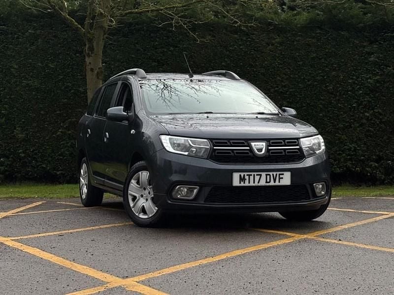 Used Dacia Logan MCV Lauréate 90 HP (66 kW) 2017 Grey Estate