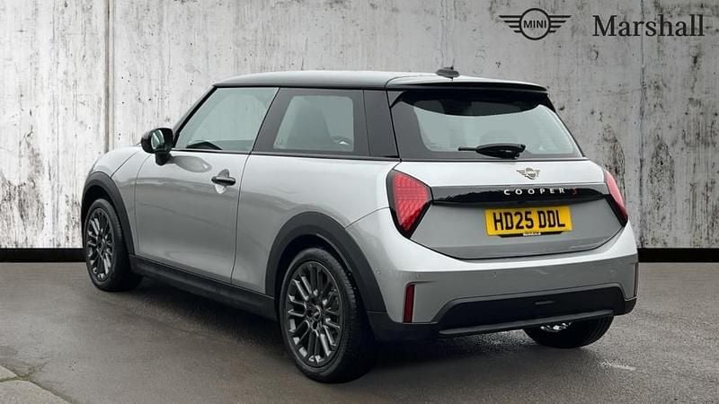 Used Mini Cooper S Hatch 201 HP (147 kW) 2025 Silver Hatchback
