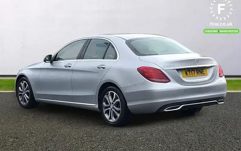 Used Mercedes C220 170 HP (125 kW) 2016 Silver Sedan
