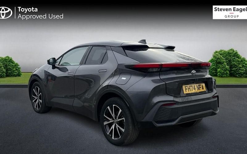 Used Toyota C-HR Design 140 HP (102 kW) 2026 SUV