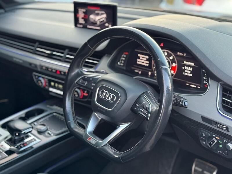 Used Audi SQ7 Advanced Plus 520 HP (382 kW) 2017 Black SUV