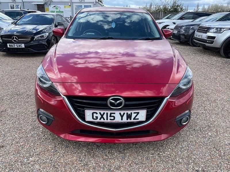 Used Mazda 3 Inclusive 150 HP (110 kW) 2015 Red Hatchback